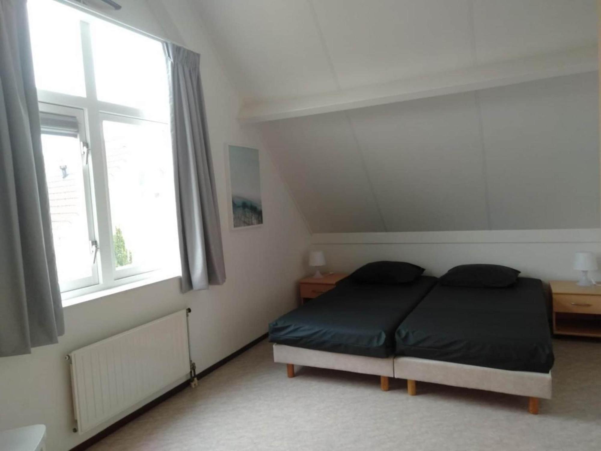 Vakantiehuis Amazing With Garden